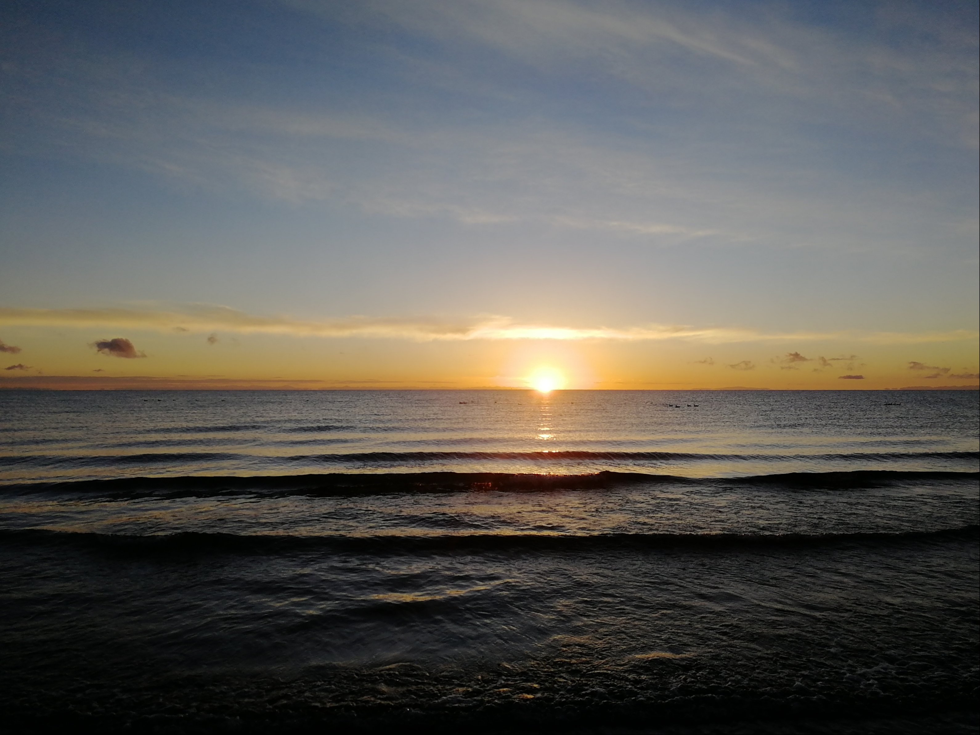 sunrise0.jpg sunrise0.jpg